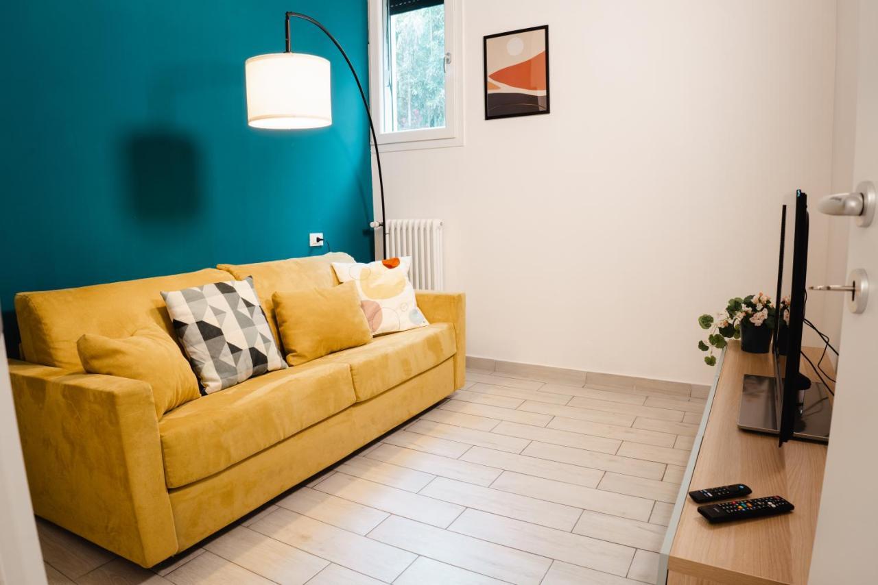 Citystay I Bernardino Loft Apartment โบโลญญา ภายนอก รูปภาพ
